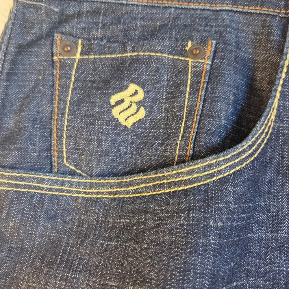 Rocawear Men's Dark Wash Denim Jeans Wing Logo Embroidered Size 40